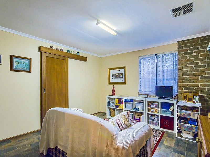 26 The Esplanade, Hallett Cove SA 5158