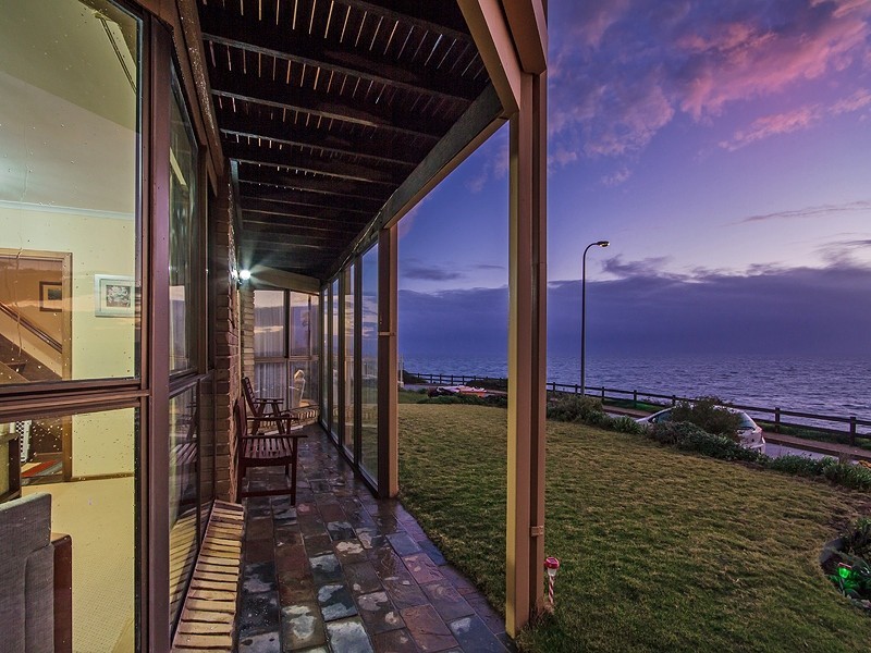 26 The Esplanade, Hallett Cove SA 5158