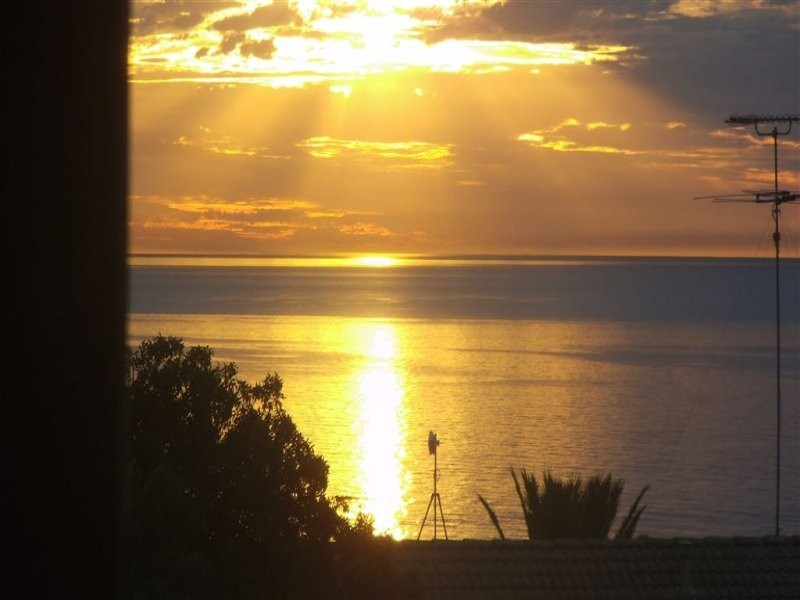 15 Seaview Avenue, Hallett Cove SA 5158