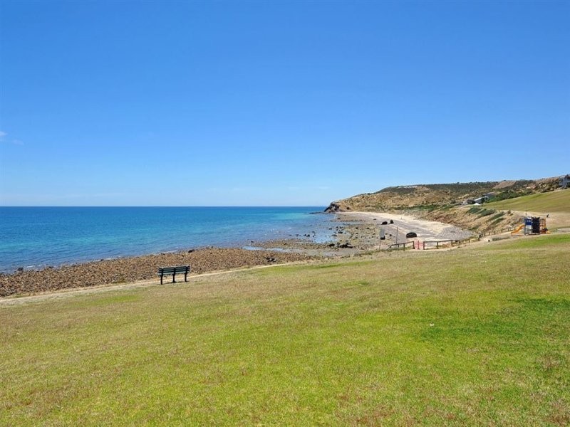 15 Seaview Avenue, Hallett Cove SA 5158