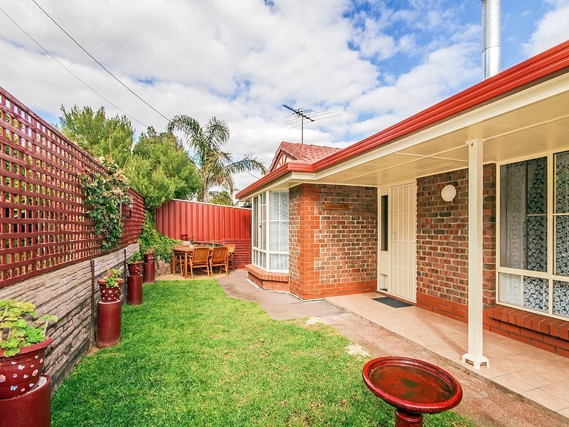 15 Seaview Avenue, Hallett Cove SA 5158