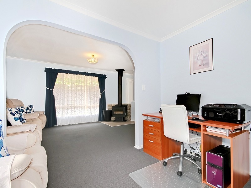 15 Seaview Avenue, Hallett Cove SA 5158