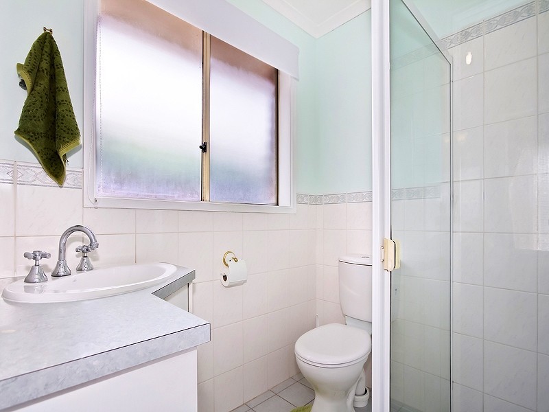 15 Seaview Avenue, Hallett Cove SA 5158