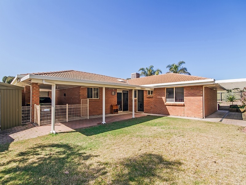 44 Caswell Drive, Hallett Cove SA 5158