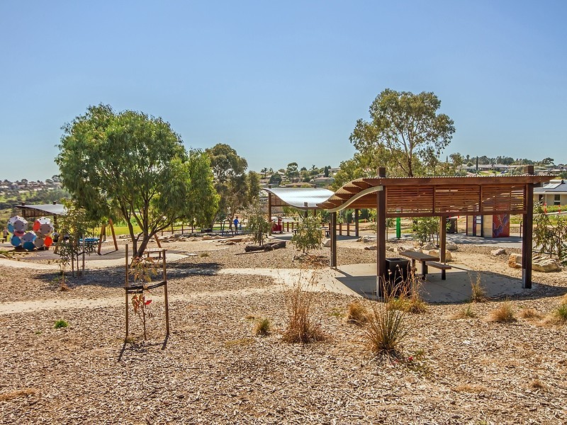 44 Caswell Drive, Hallett Cove SA 5158