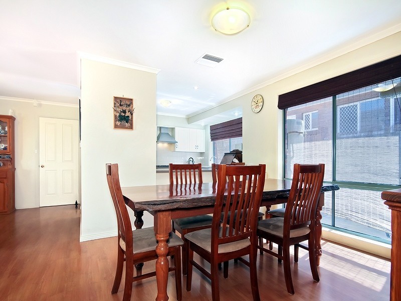 4 First Street, Hallett Cove SA 5158