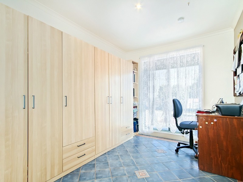 4 First Street, Hallett Cove SA 5158