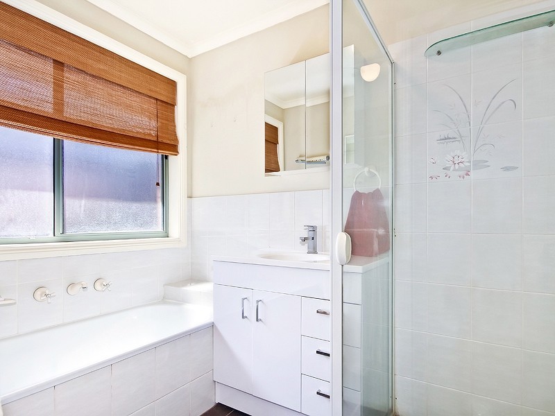 4 First Street, Hallett Cove SA 5158