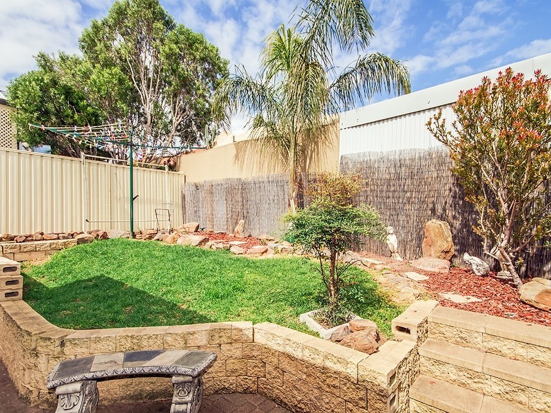 4 First Street, Hallett Cove SA 5158