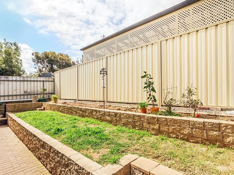 4 First Street, Hallett Cove SA 5158