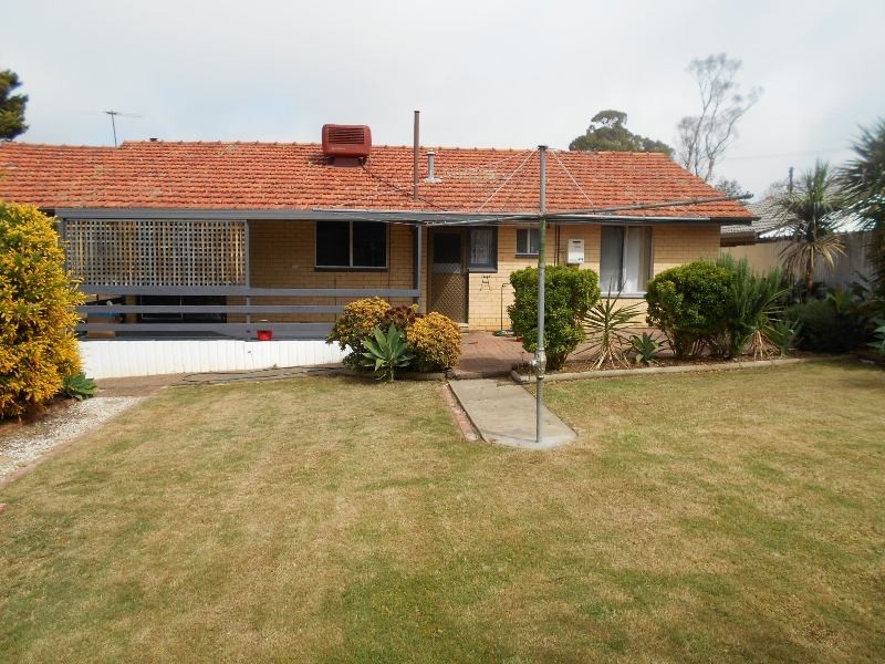 28 Judith Crescent, Morphett Vale SA 5162