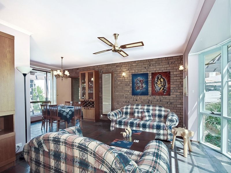 1 Moth Court, Hallett Cove SA 5158
