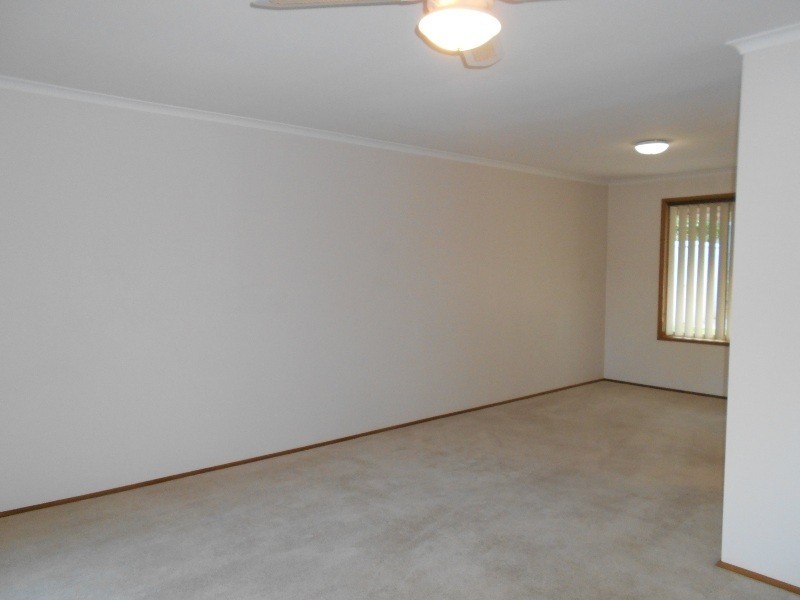 12 Young Street, Trott Park SA 5158