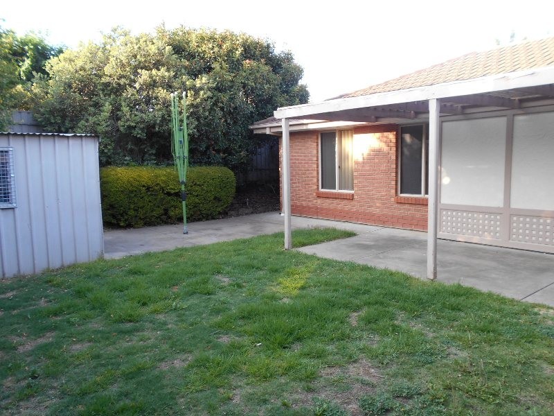 12 Young Street, Trott Park SA 5158