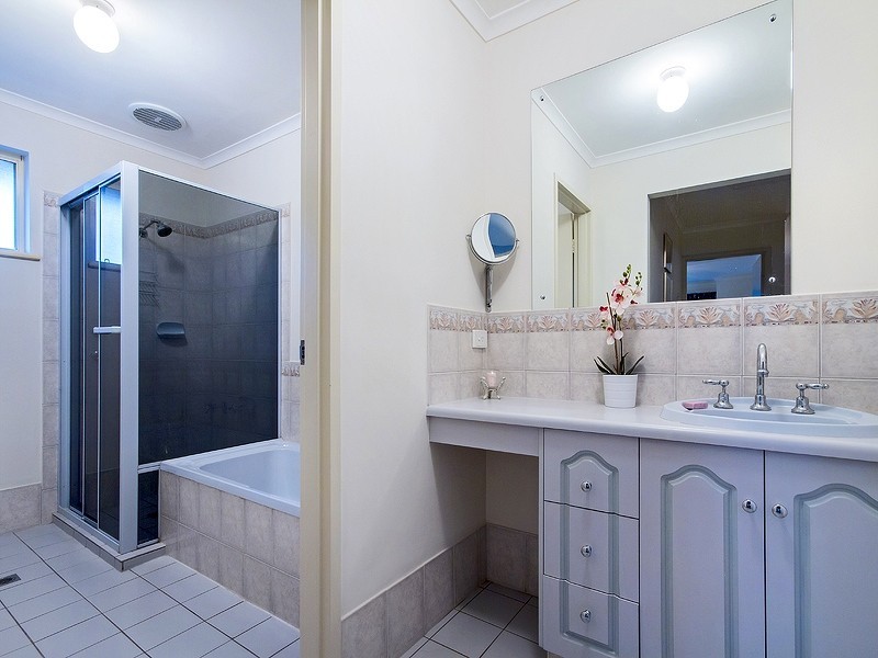 26 Cormorant Drive, Hallett Cove SA 5158