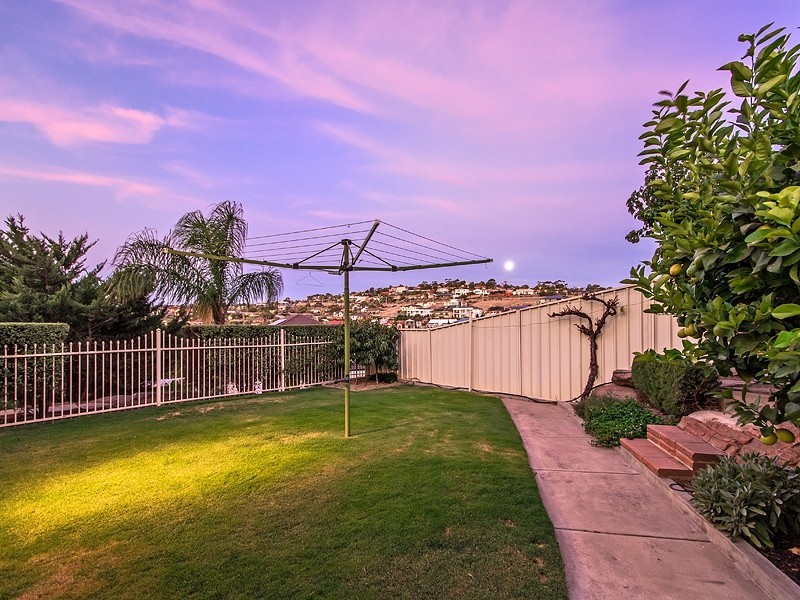 26 Cormorant Drive, Hallett Cove SA 5158