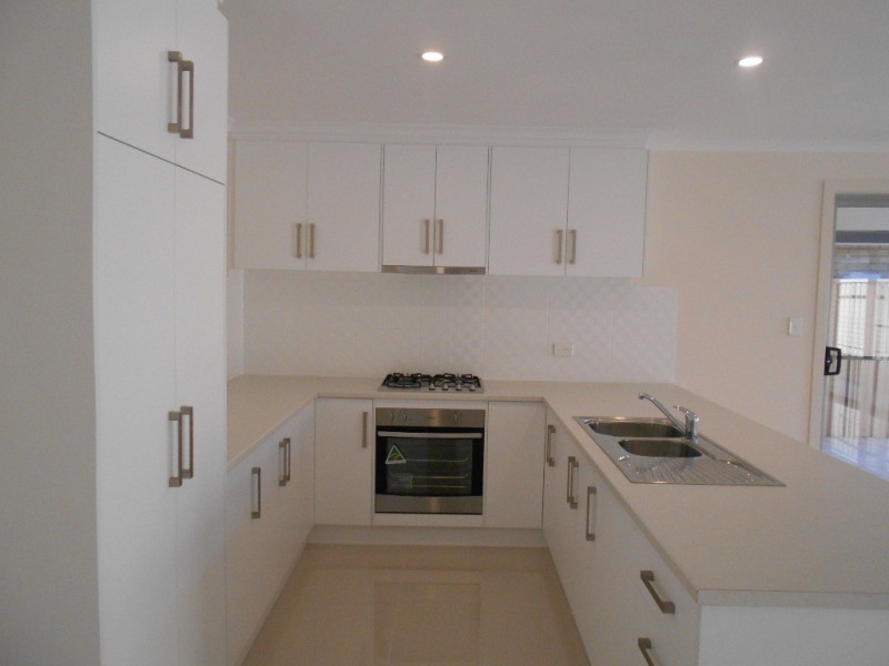 4 Cook Street, Seaford Meadows SA 5169