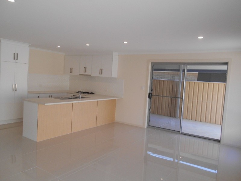 4 Cook Street, Seaford Meadows SA 5169