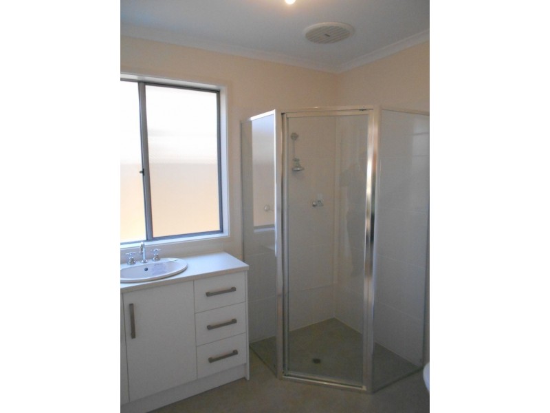 4 Cook Street, Seaford Meadows SA 5169