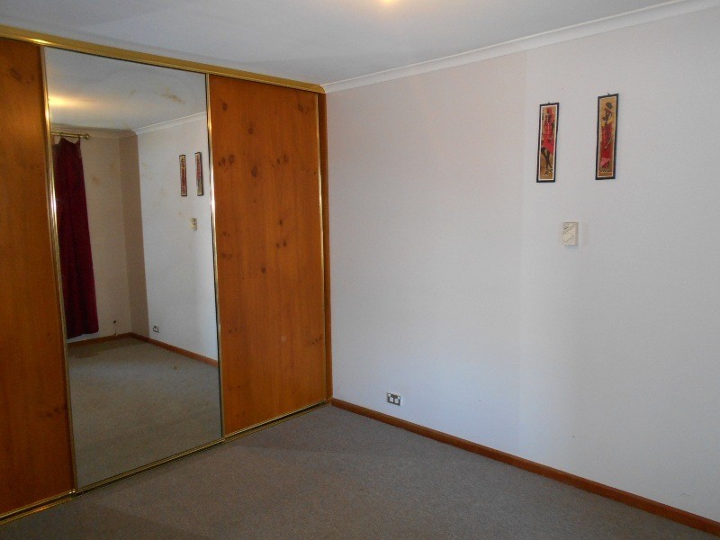 17 Lyons Circuit, Trott Park SA 5158