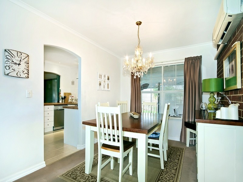 25 Caprice Street, Hallett Cove SA 5158