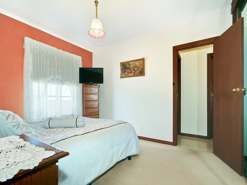 16 Barramundi Drive, Hallett Cove SA 5158