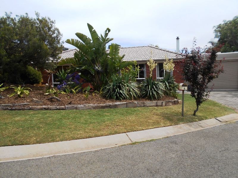 4 Robinia Court, Sheidow Park SA 5158