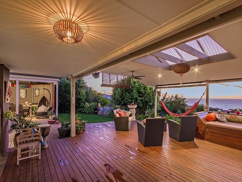 1 Wonggo Street, Hallett Cove SA 5158