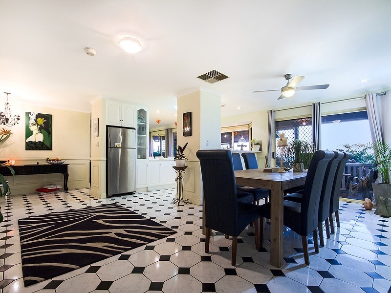 1 Wonggo Street, Hallett Cove SA 5158