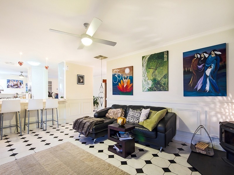 1 Wonggo Street, Hallett Cove SA 5158