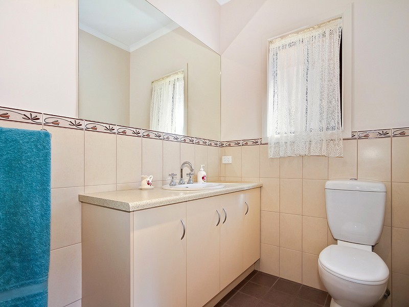 3 Thomas Way, Hallett Cove SA 5158