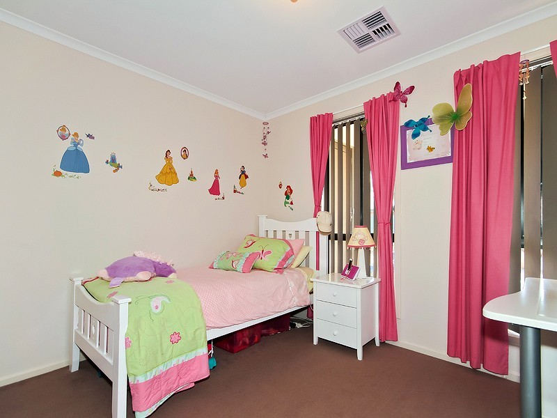 3 Thomas Way, Hallett Cove SA 5158