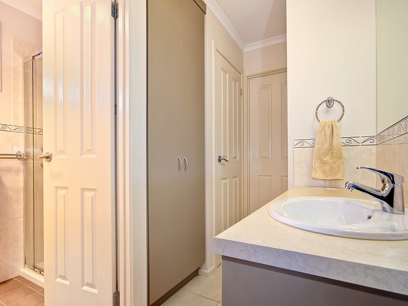 3 Thomas Way, Hallett Cove SA 5158