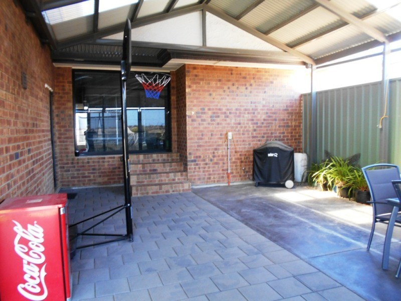 3 Thomas Way, Hallett Cove SA 5158