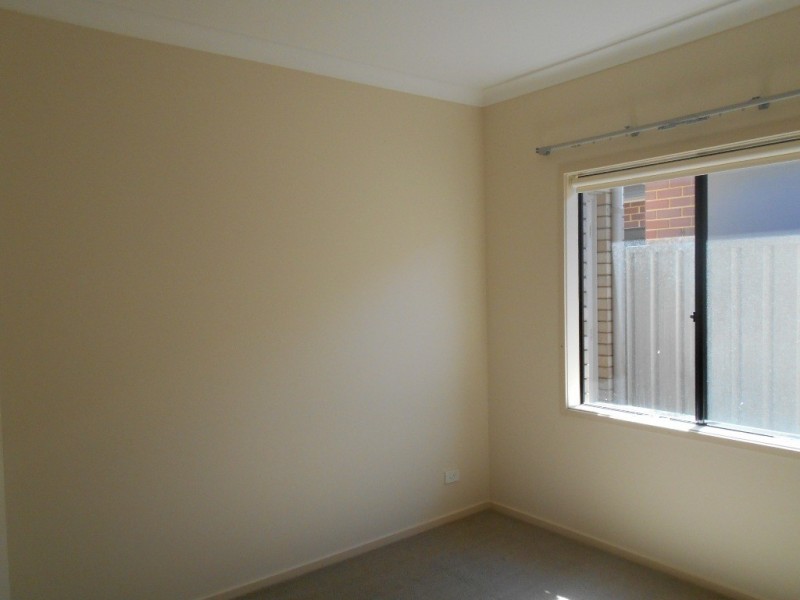 2a Limbert Avenue, Seacombe Gardens SA 5047