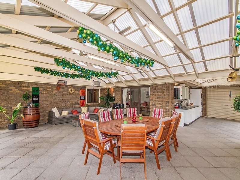 29 Equestrian Drive, Woodcroft SA 5162