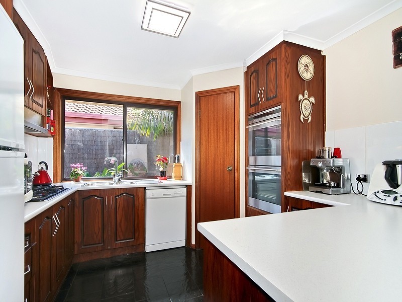 29 Equestrian Drive, Woodcroft SA 5162