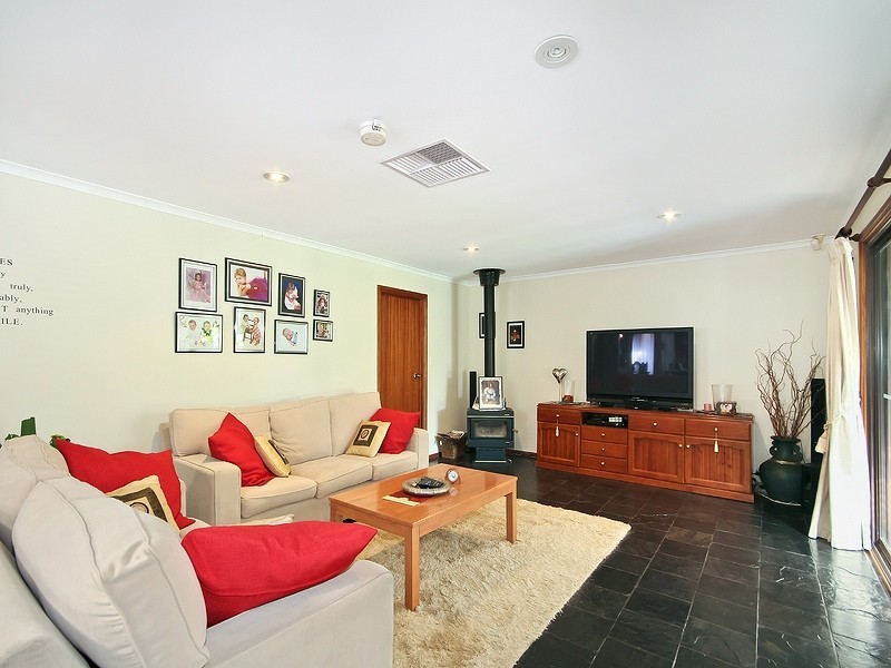 29 Equestrian Drive, Woodcroft SA 5162