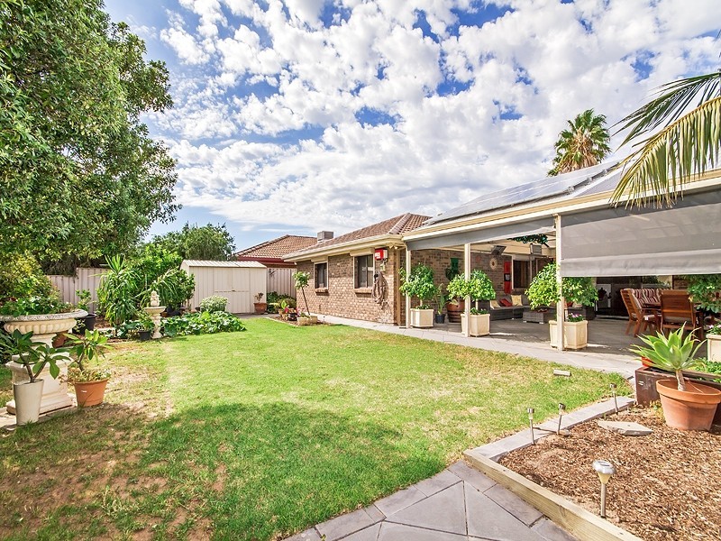 29 Equestrian Drive, Woodcroft SA 5162
