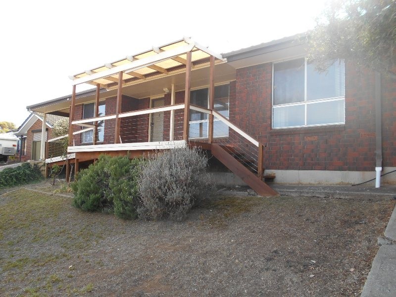 28 COORABIE CRESCENT, Hallett Cove SA 5158