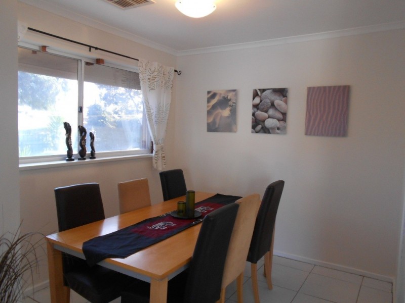 2 HARVARD COURT, Hallett Cove SA 5158