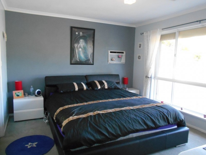 2 HARVARD COURT, Hallett Cove SA 5158