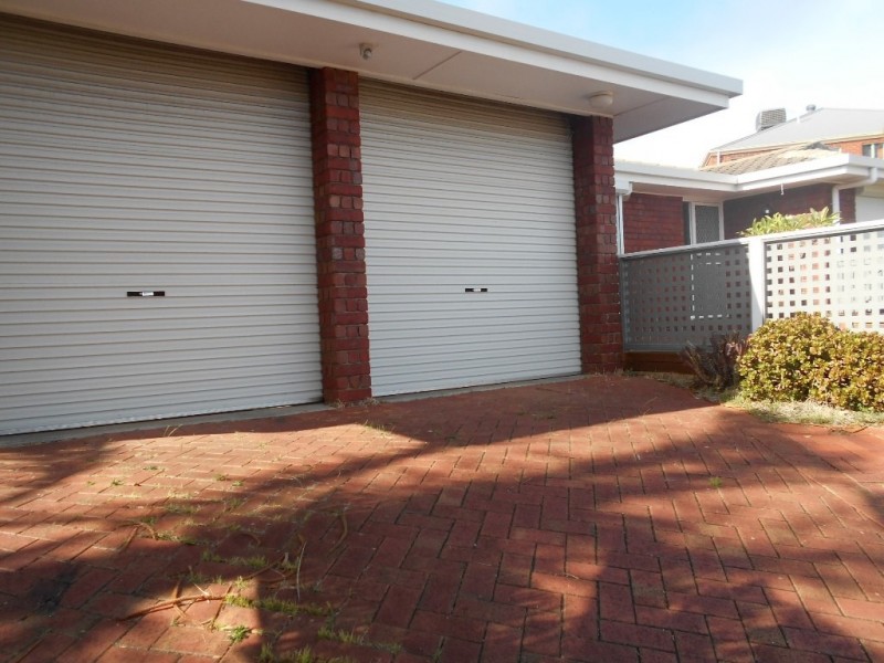 24 LIGHTHOUSE DRIVE, Hallett Cove SA 5158