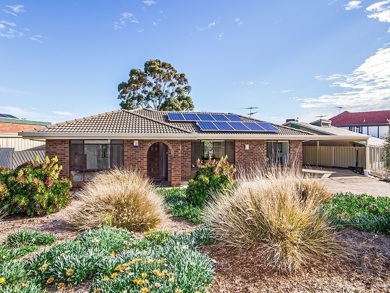 7 CORINGLE CRESCENT, Hallett Cove SA 5158