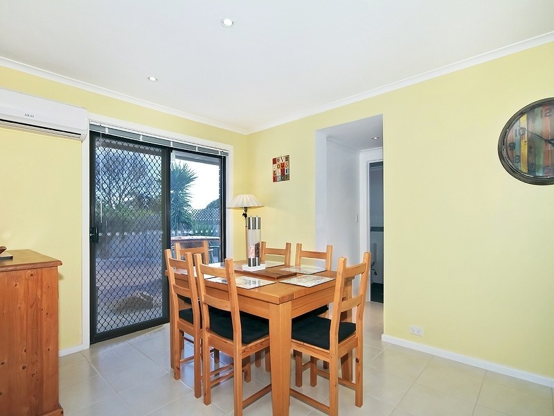 7 CORINGLE CRESCENT, Hallett Cove SA 5158