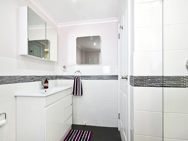 7 CORINGLE CRESCENT, Hallett Cove SA 5158