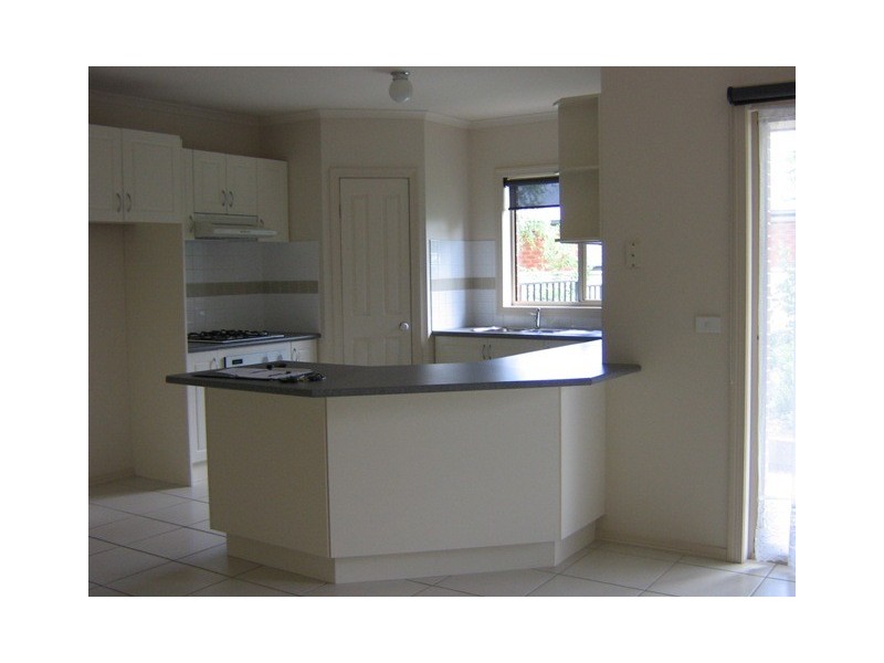 12 Candice Street, Kilmore VIC 3764