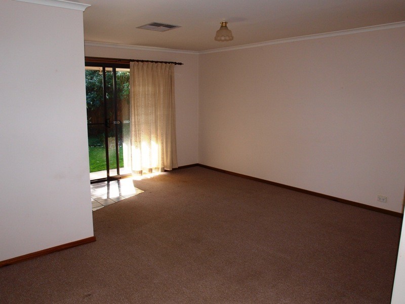 Unit 1/30 Victoria Parade, Kilmore VIC 3764