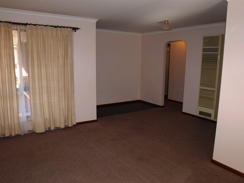 Unit 1/30 Victoria Parade, Kilmore VIC 3764