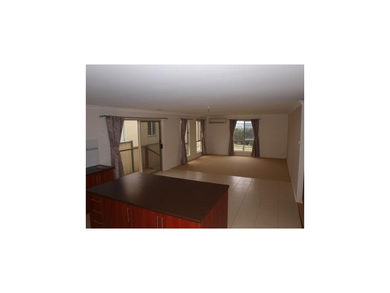 59 Siena Way, Hidden Valley VIC 3756
